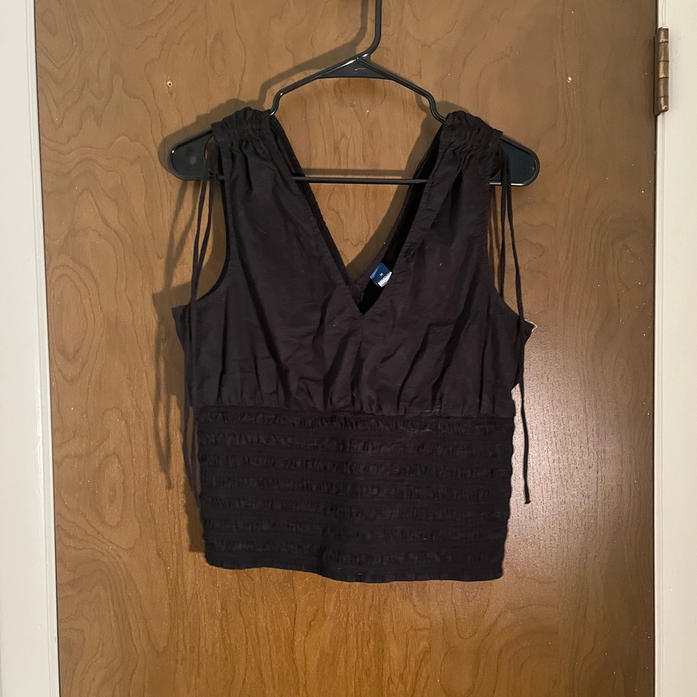 Old Navy Black Sleeveless Blouse